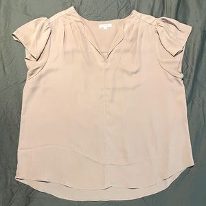 Stella and Dot dusty mauve short sleeve blouse